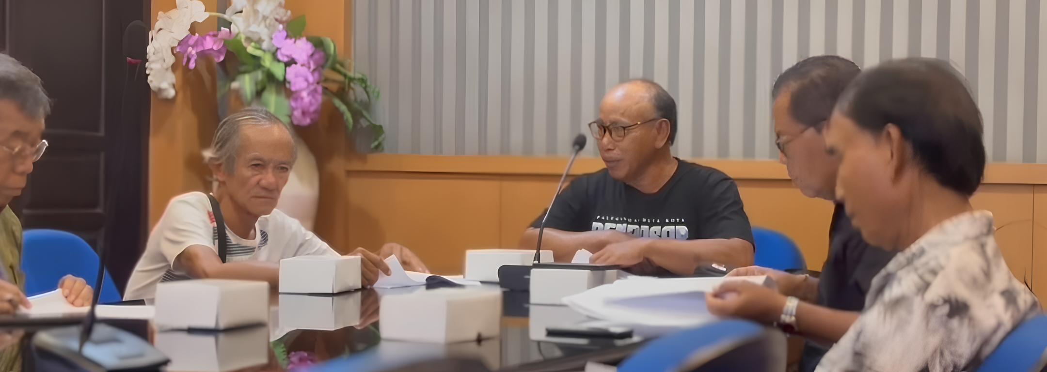  Rapat seleksi penerima penghargaan Dharma Kusuma dan Adi Sewaka Nugraha